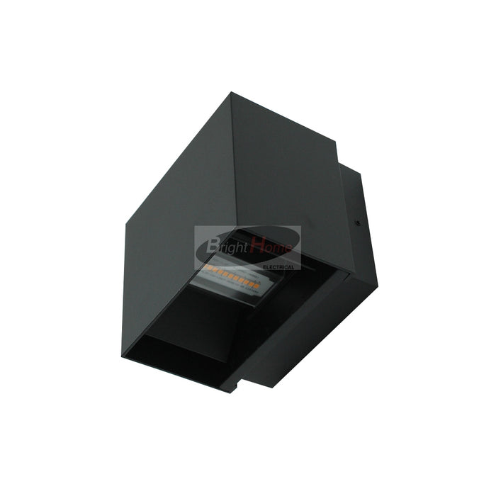 CUBE 10W Black LED Wall light