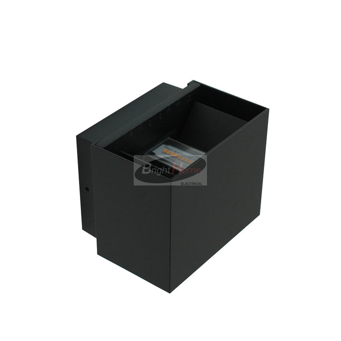 CUBE 10W Black LED Wall light